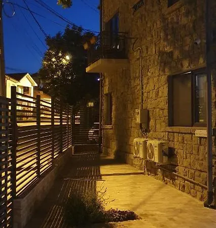 Bunicuta Πανσιόν 3*