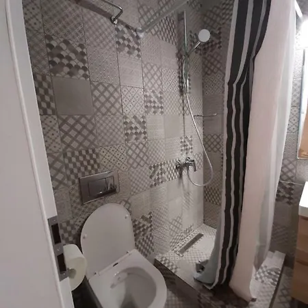 Bunicuta Πανσιόν 3*