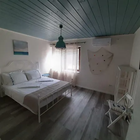 Bunicuta Πανσιόν